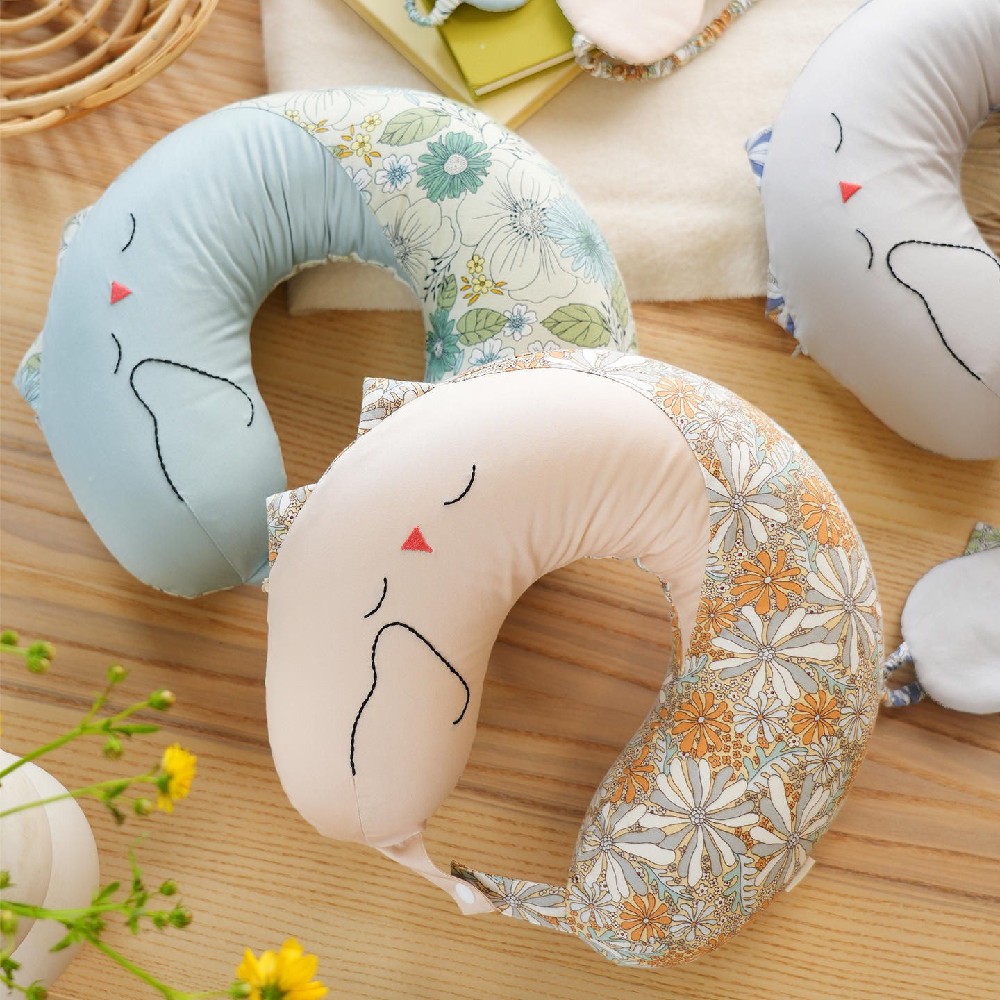 阳春小镇脖子U型枕乳胶护颈旅行便携护脖支撑飞机睡觉午睡颈椎枕