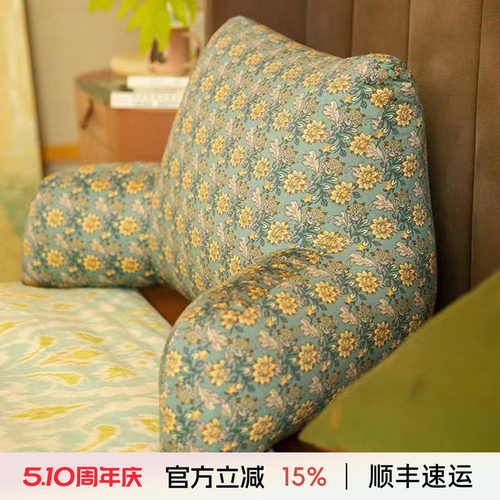 填充棉可增减，外罩可拆洗