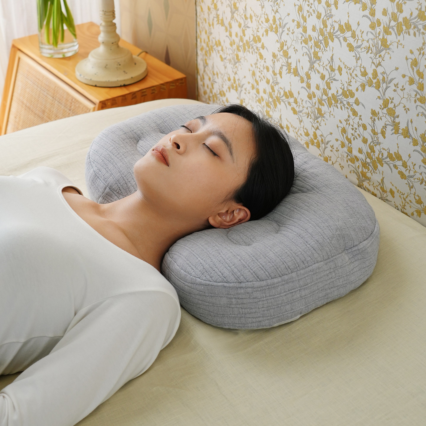 阳春小镇tpe软管枕头分区颈椎睡眠成人睡觉舒适单人家用高质量图片