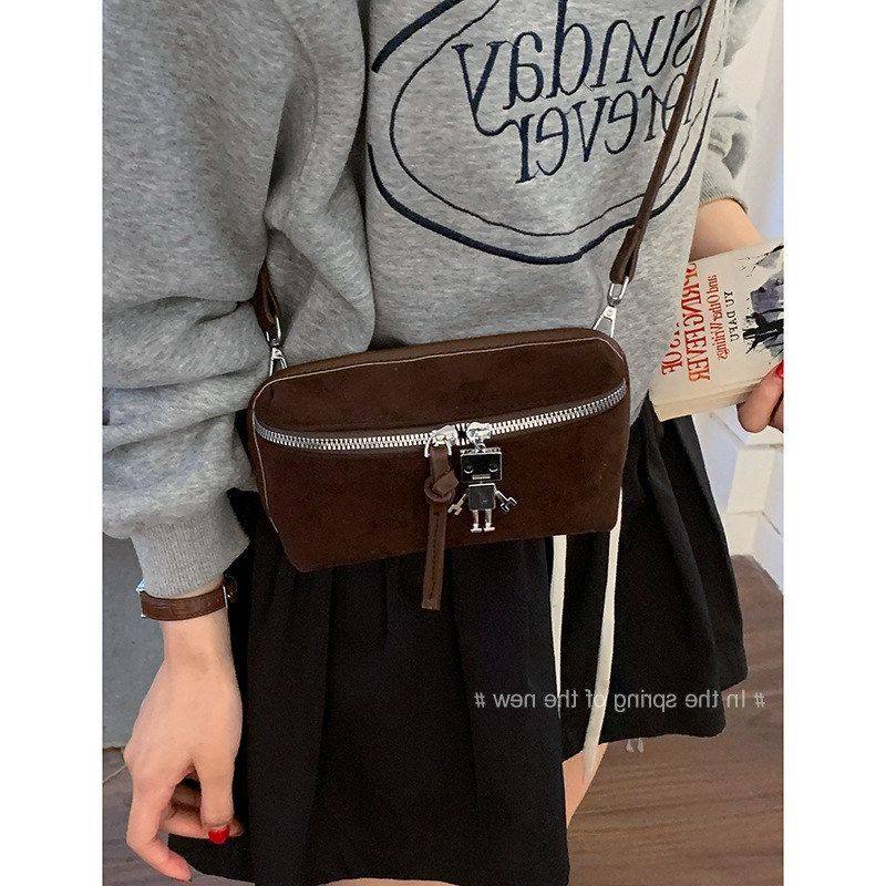 复古质感小包包女士包2026新款麂皮绒小方包简约百搭斜挎手机包,箱包皮具/热销女包/男包,小方包,淘宝优惠券,粉丝福利购,淘宝优惠卷