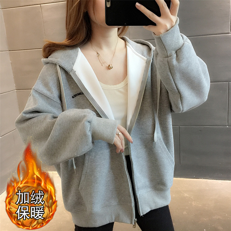 2022年秋冬季时尚卫衣女