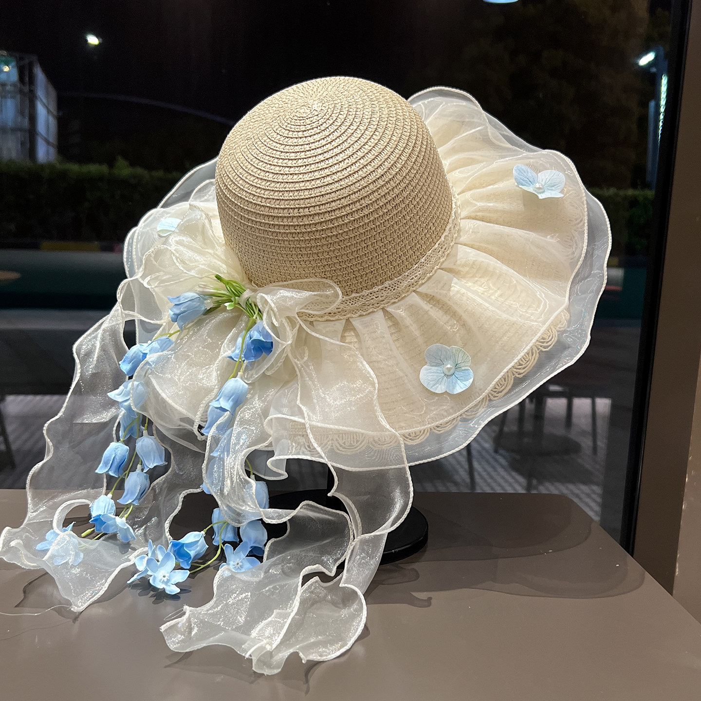 2026新品温柔甜美蓝色花朵草帽夏季度假海边沙滩帽蕾丝飘带太阳帽