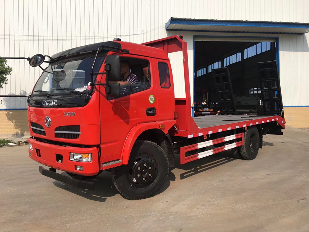 东风福瑞卡平板车 挖掘机专用拖车新品工程机械配件垃圾车 洒水车