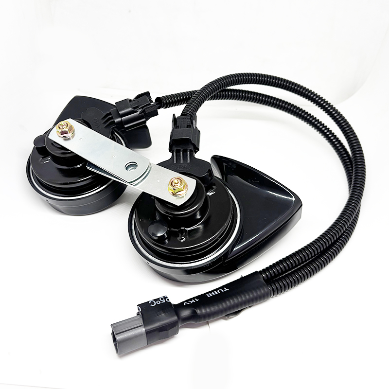 适用24V货车现代鸿图200/300/500无损改装超响防水高低音蜗牛喇叭