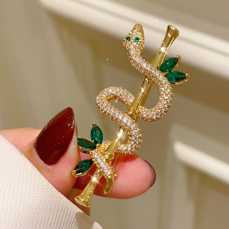 蛇形胸针高档女轻奢锆石西装胸花