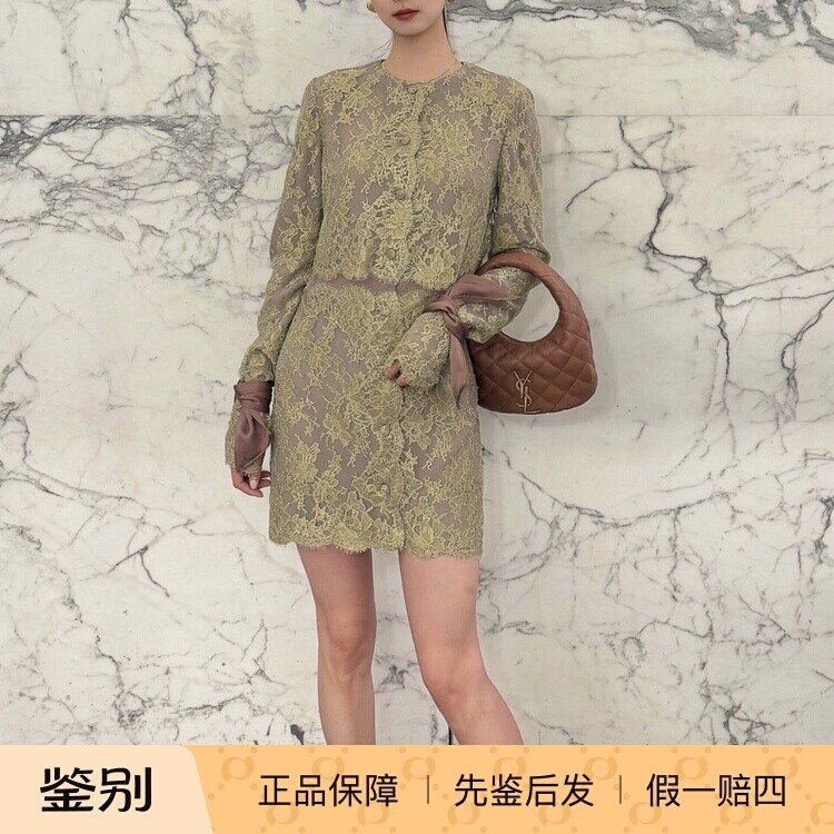 浅绿色蕾丝连衣裙 圆领长袖短裙假两件套 YSL圣罗兰2026秋款