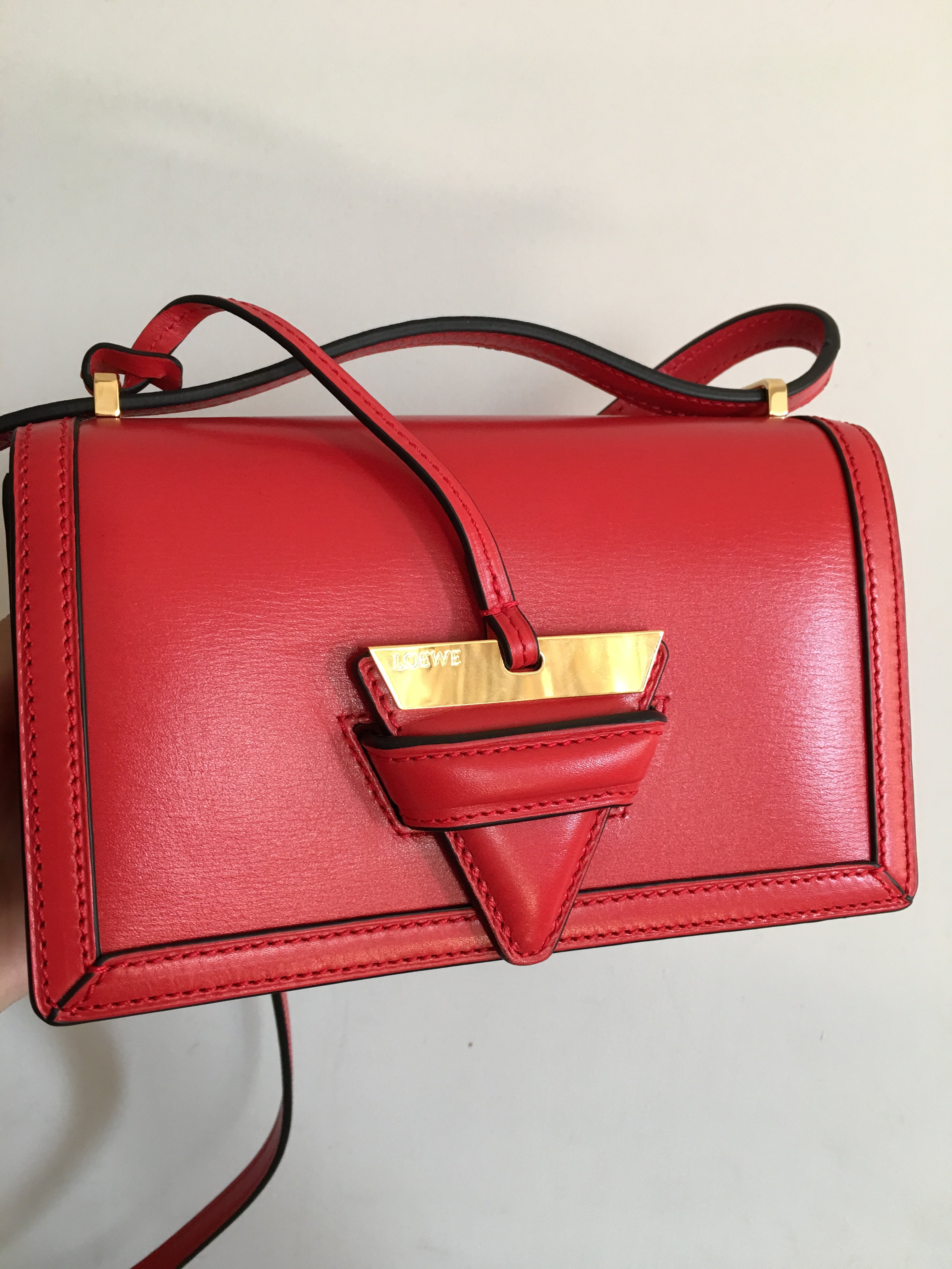 全新现货正品特价女包 Loewe罗意威 单肩斜挎手拿可退换