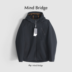 MindBridge【出街时髦精】户外防水防风软壳加绒冲锋衣登山服M002