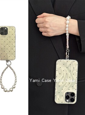 简约气质ins黄色羽纱黑色小爱心17promax适用16苹果15promax手机壳iphone13小香链条12高级感14pro保护11套