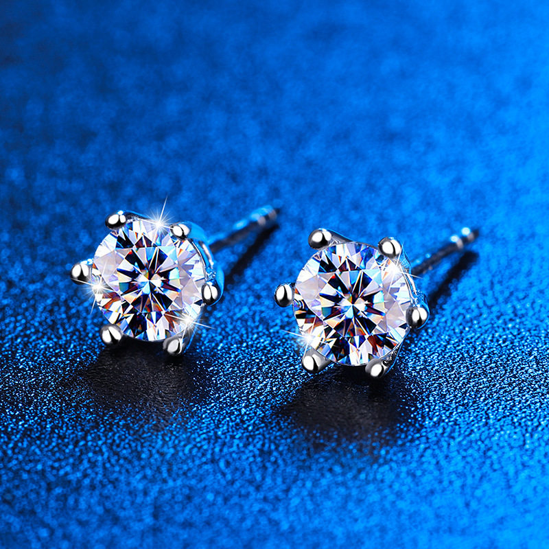 S925纯银莫桑石戒指经典六爪耳钉女气质耳环简约仿真钻耳饰品这款,珠宝/钻石/翡翠,合成碳硅石耳饰,淘宝优惠券,粉丝福利购,淘宝优惠卷