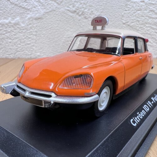 1:43雪铁龙1968款ID 19经典老式汽车合金模型摆件出租车场景摆设