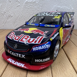 1:18霍顿VF海军准将赛车合金汽车模型摆件2016澳洲超级房车赛模型