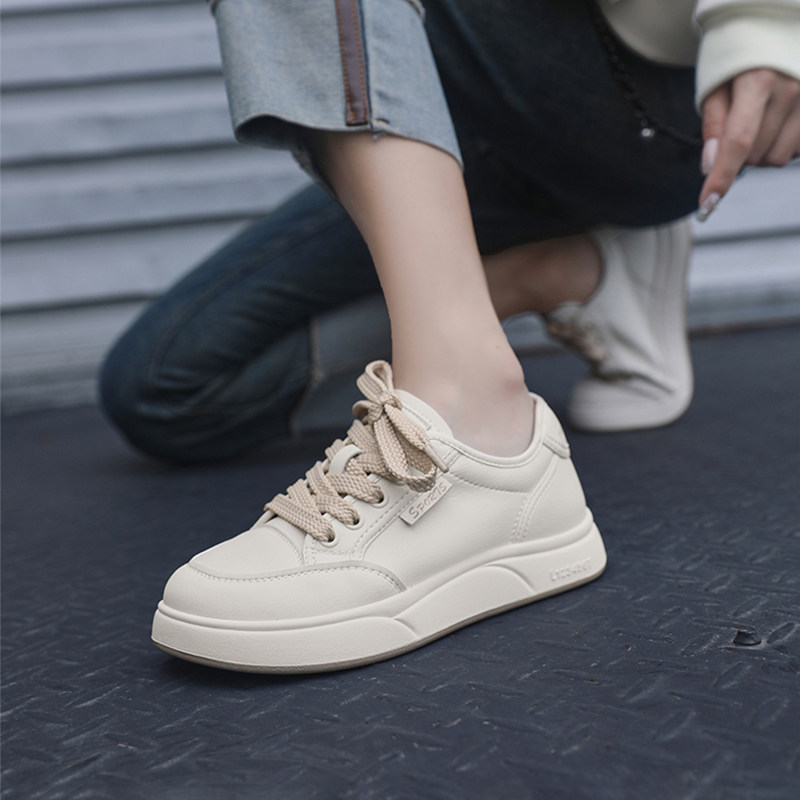 杰豪女鞋真皮小白鞋女2024新款秋季平底休闲鞋板鞋学生百搭款正品