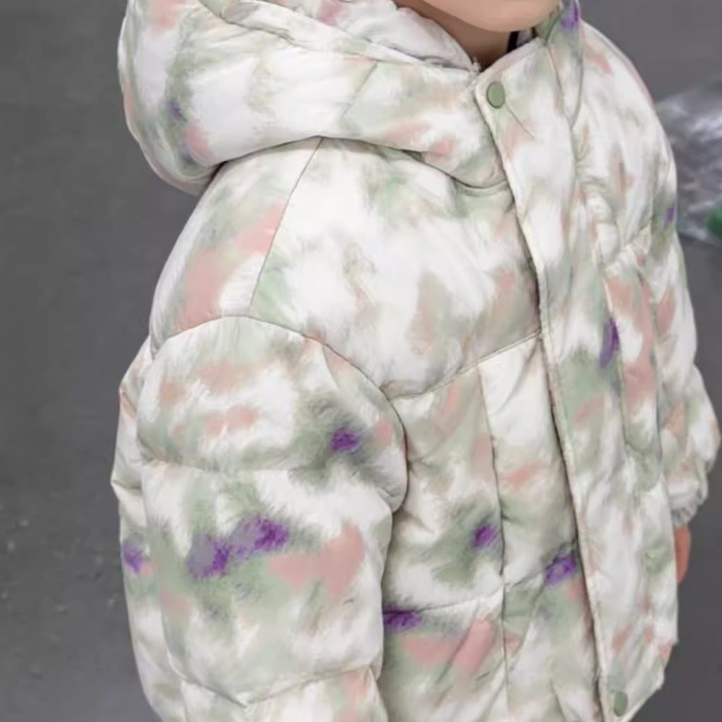 153新款短款羽绒服女连帽迷彩印花保暖外套时尚无吊牌