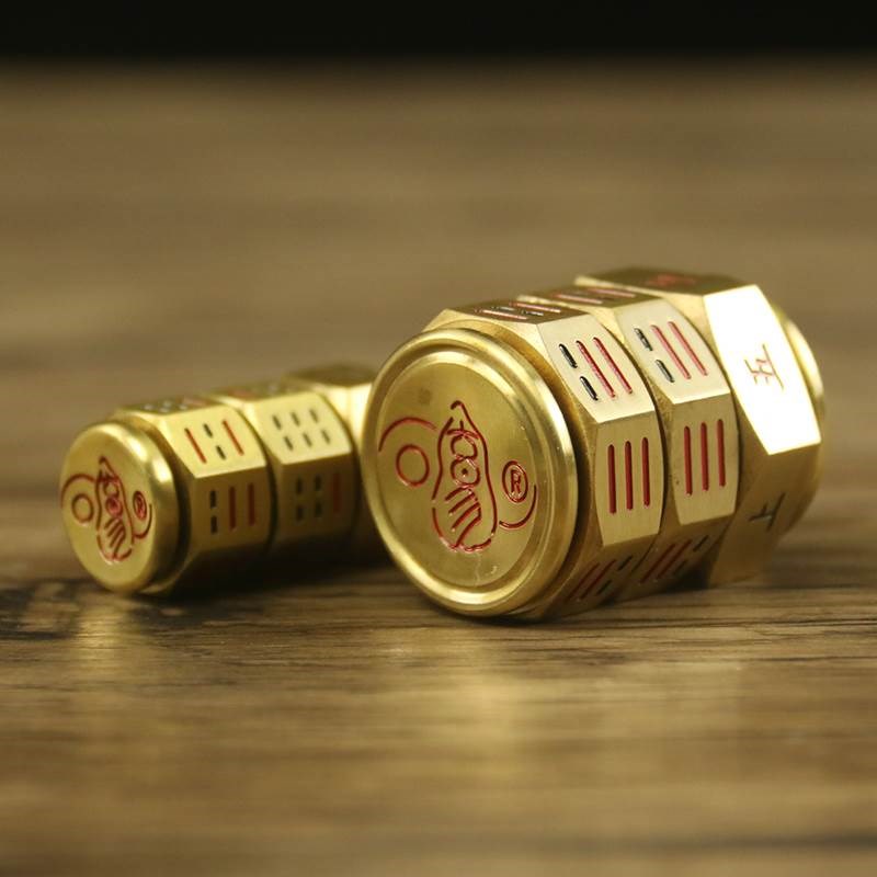 速发黄铜梅花具数骰子色子卦卦工易周易手把件八起64卦摆件解压男