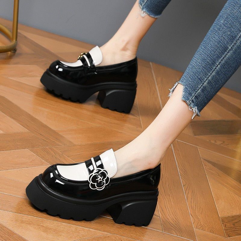 速发2025年春季中色花朵舒适不累单漆皮深口高跟鞋拼粗跟脚鞋