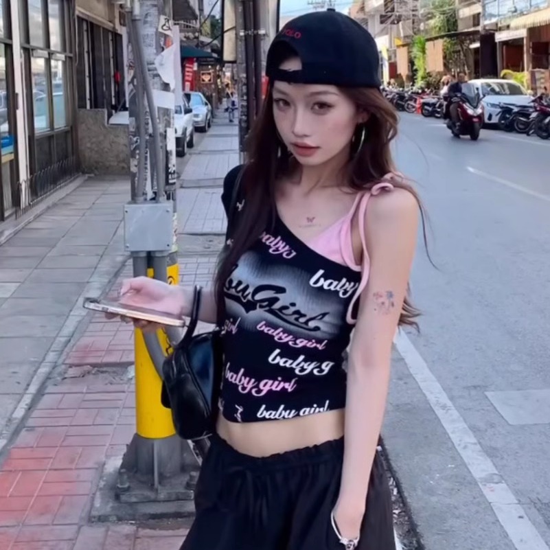 纯欲斜肩拼接短袖T恤女夏季设计感小众修身露肩绑带短款辣妹上衣