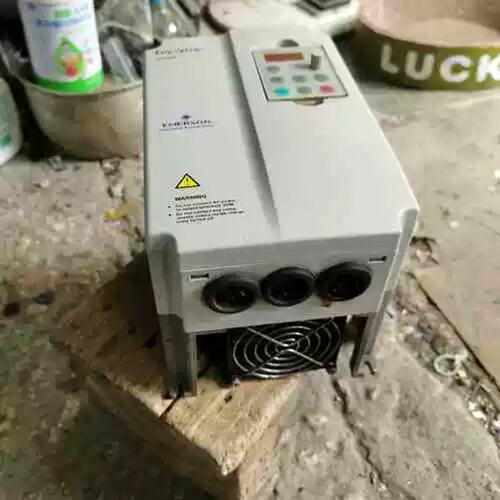 议价TD1000-4T0055P 爱默生变频器 5.5KW工业工控调速装置维修