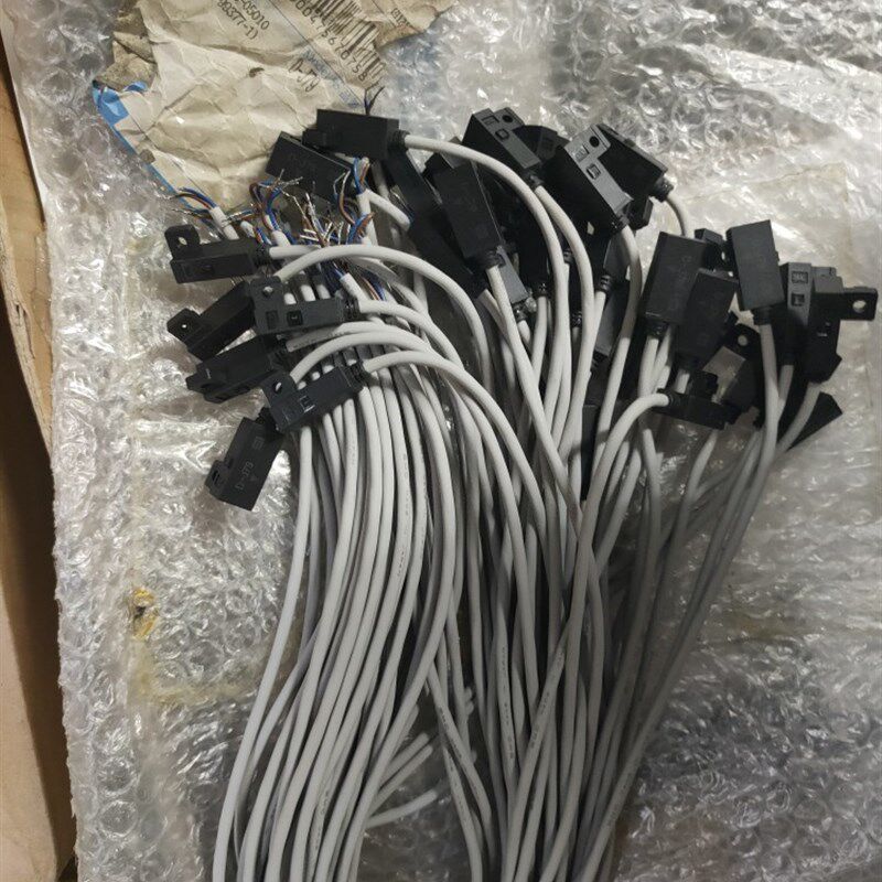 速发C磁性开关D-J7全新,现货2个,库存处理价