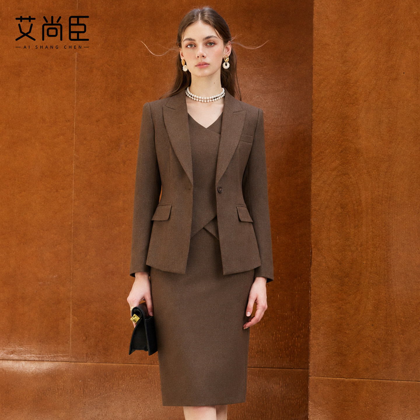 艾尚臣商务风棕色西装套装女修身显瘦职业装气质套裙工作服三件套