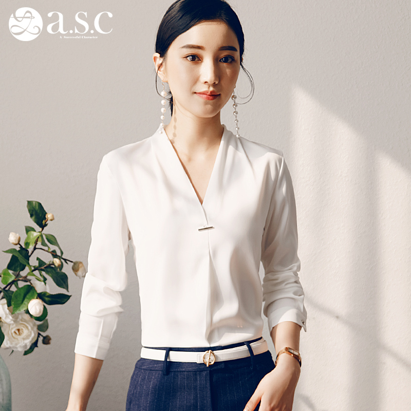 艾尚臣2024夏季新款女士长袖衬衣女白色V领修身打底职业装衬衫女