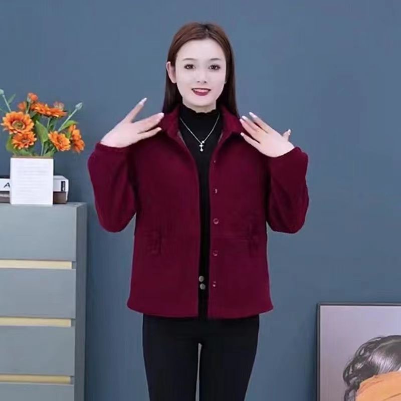 小个子中老年女装条绒纽扣秋装短外套40-50岁妈妈秋冬加绒厚上衣