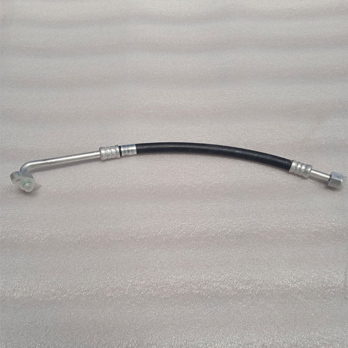 五菱荣光6407 1.2L排量压缩机排气管 24509914柳州发货促销大甩卖