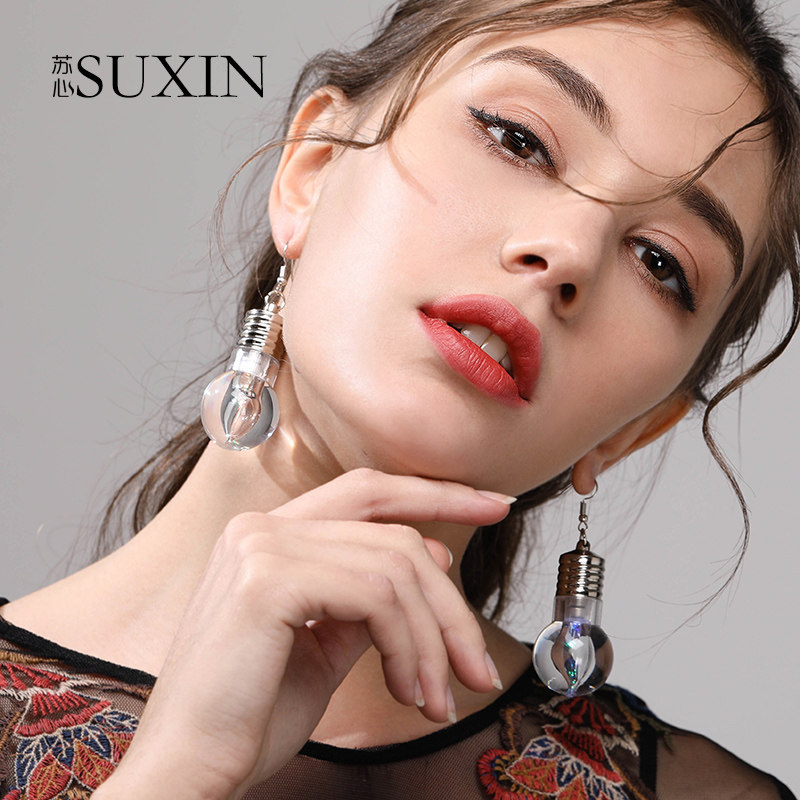 苏心饰品个性夸张七彩发光灯泡耳钉性感搞怪蹦迪耳环无耳洞耳夹女在类目 饰品/流行首饰/时尚饰品新, 耳饰, 耳环中 - 来自Buy2taobao.com提供专业的淘宝代购服务