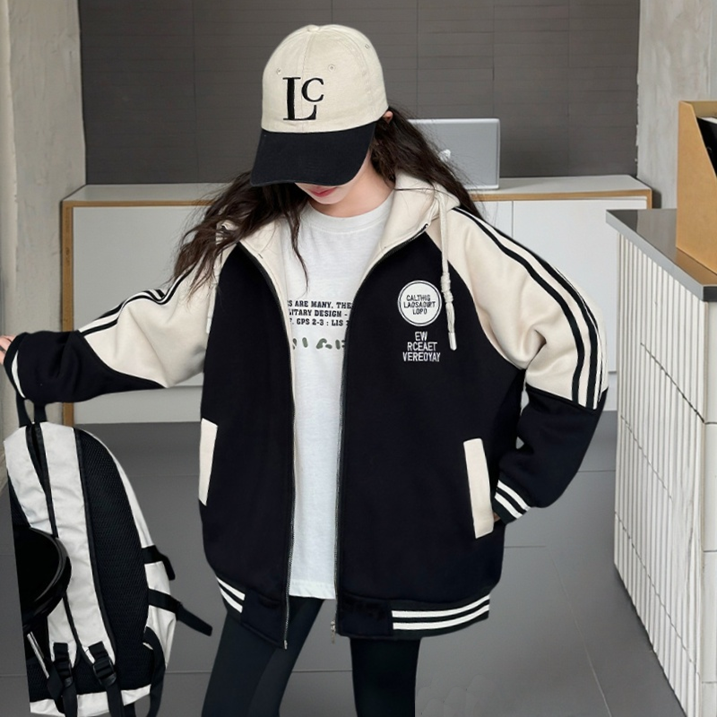 女童外套2025春款洋气酷飒风