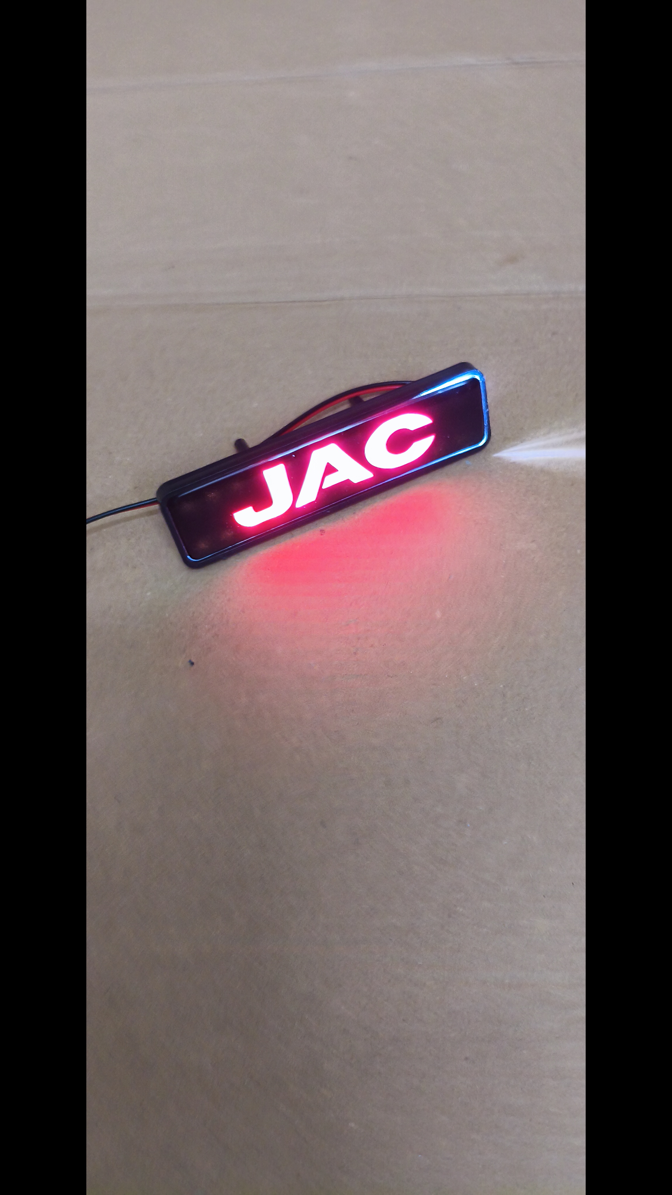 江淮汽车中网灯LED发光车标灯前杠灯改装日行灯