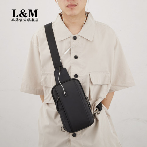 胸包男士单肩斜挎包防水胸前包