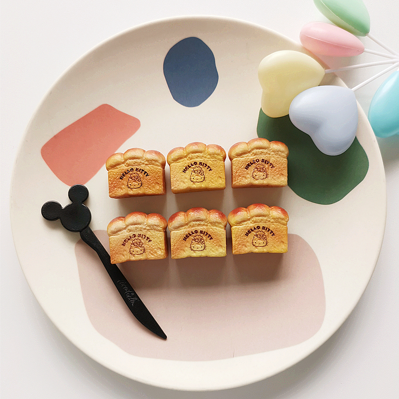 正版食玩散货 绝版hellokitty吐司稀有奶油胶配件玩具模型素材
