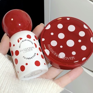 波点限定！PL蹭不掉粉底液干油皮自然轻薄气垫奶油肌看不见底妆