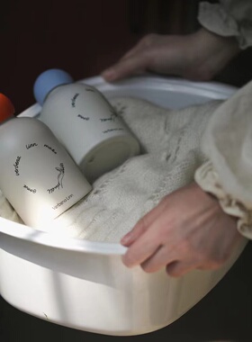 想抱住自己狂吸! verbena Linn护衣香氛留香珠柔顺除螨洗护衣200g