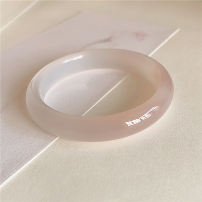 藕色玉镯子玛瑙手镯扁条手镯