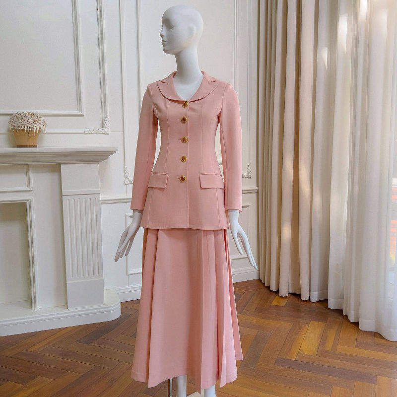 2025春装搭配一整套上流社会出席重要正式场合穿搭西装外套套装裙