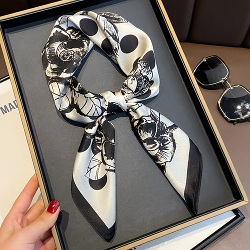 山茶花真丝小方巾春秋季小香风