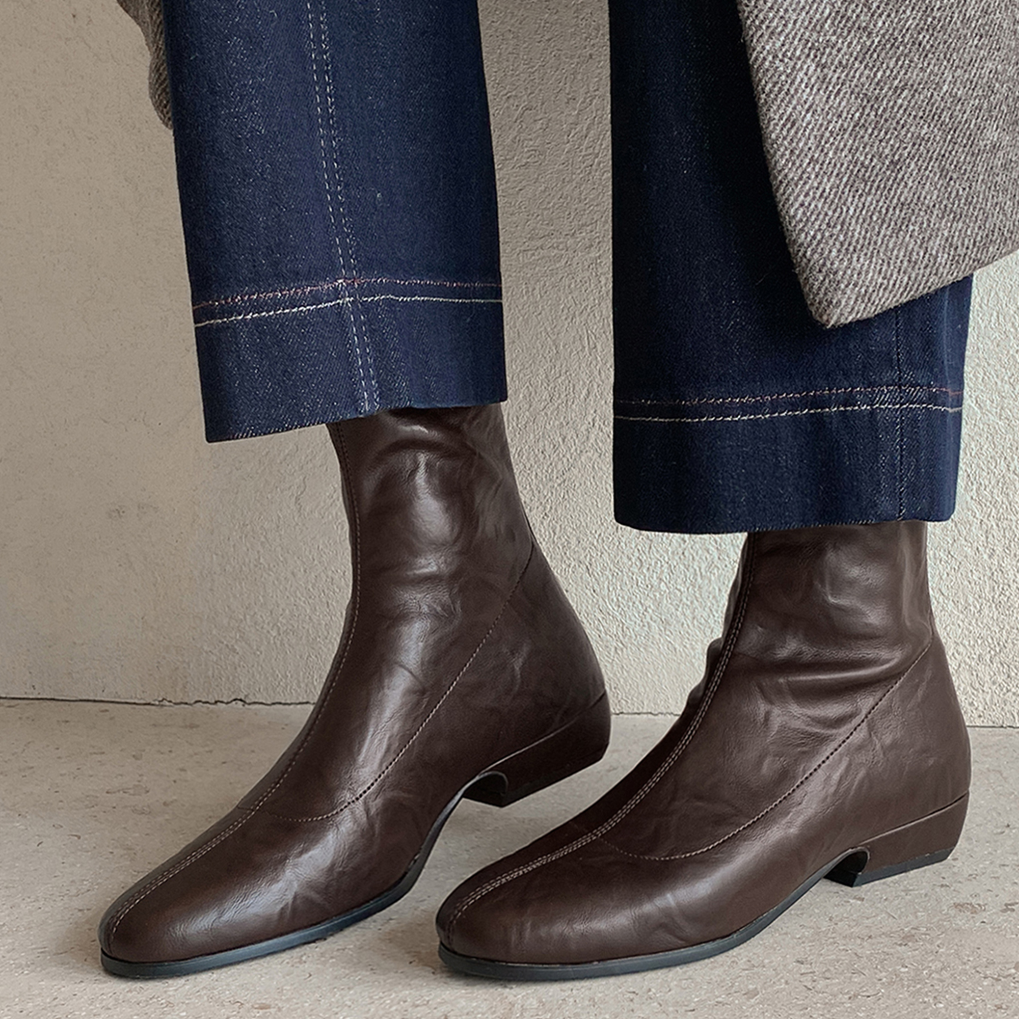 一力米灰后拉链百搭瘦瘦靴显腿细增高舒适2025年新款真皮圆头粗跟