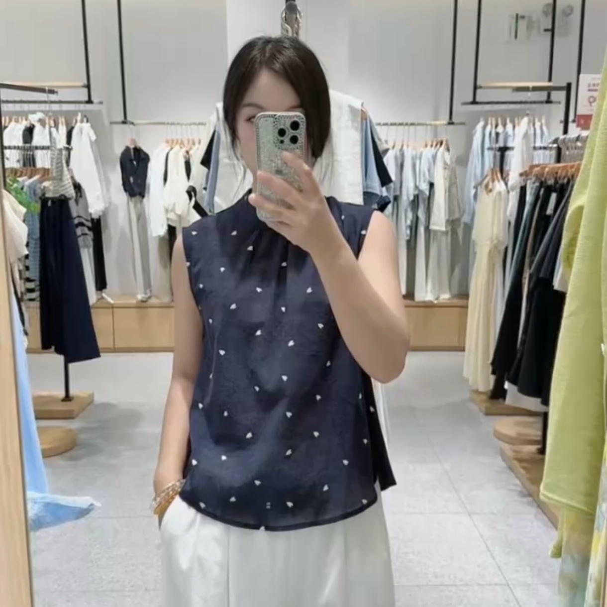 背后蝴蝶结系带天丝麻背心2025夏无袖爱心坎肩立领宽松衬衫小衫
