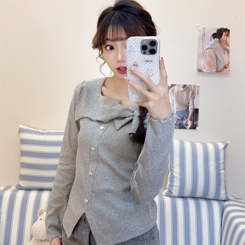 设计感爱心纽扣温柔蝴蝶结方领长袖T恤女2026秋季新款修身短上衣