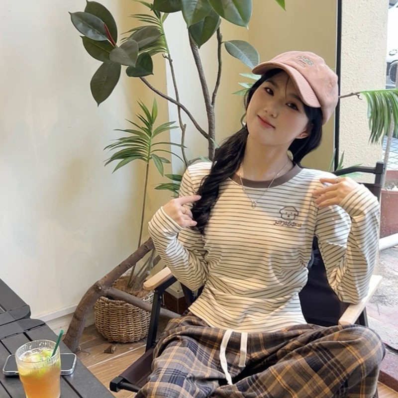秋冬刺绣小狗条纹正肩长袖修身显瘦圆领t恤上衣打底衫女2024新款