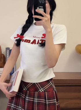 植绒字母正肩不露腰短袖t恤女2025新款甜辣收腰显瘦圆领上衣短款