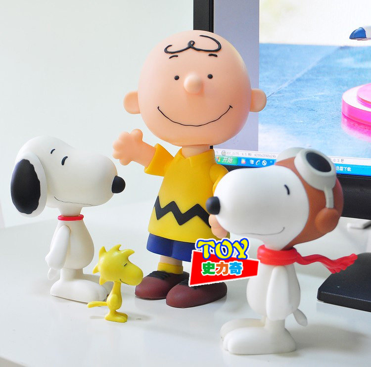 包邮史努比狗公仔 史诺比snoopy 查理布朗花生漫画车饰摆件礼物