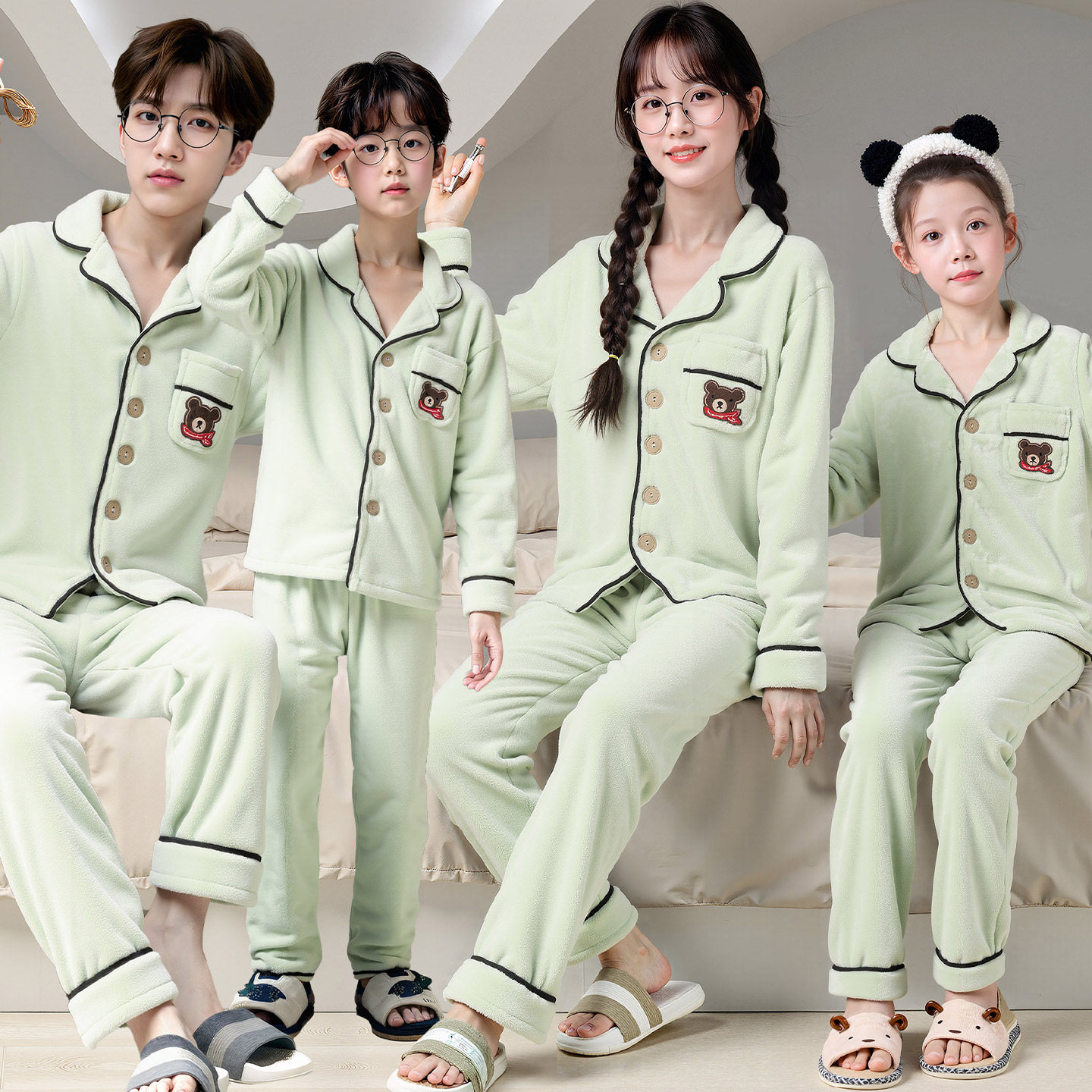 2025冬季亲子睡衣一家三口开衫法兰绒简约家居服珊瑚绒母女套装