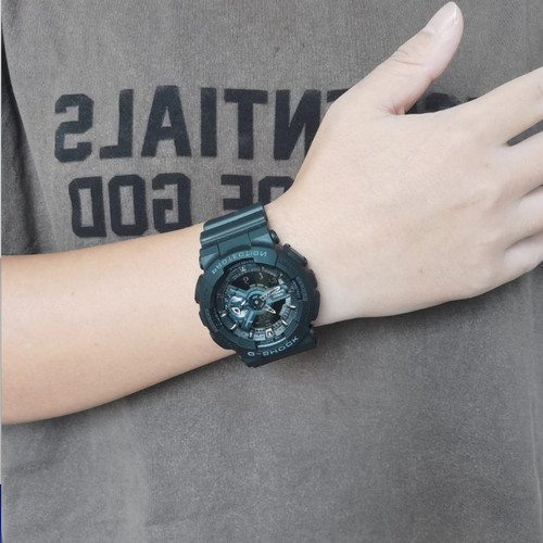 卡西欧G-SHOCK黑武士双显石英表