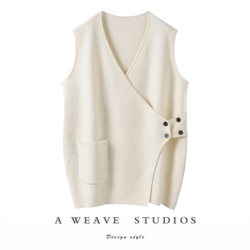 秋冬新款斜扣100%纯羊绒衫