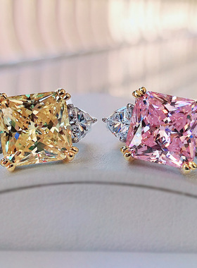 隆隆金珠宝2024新款S925银高碳钻5克拉方枕形黄粉钻戒仿真戒指女