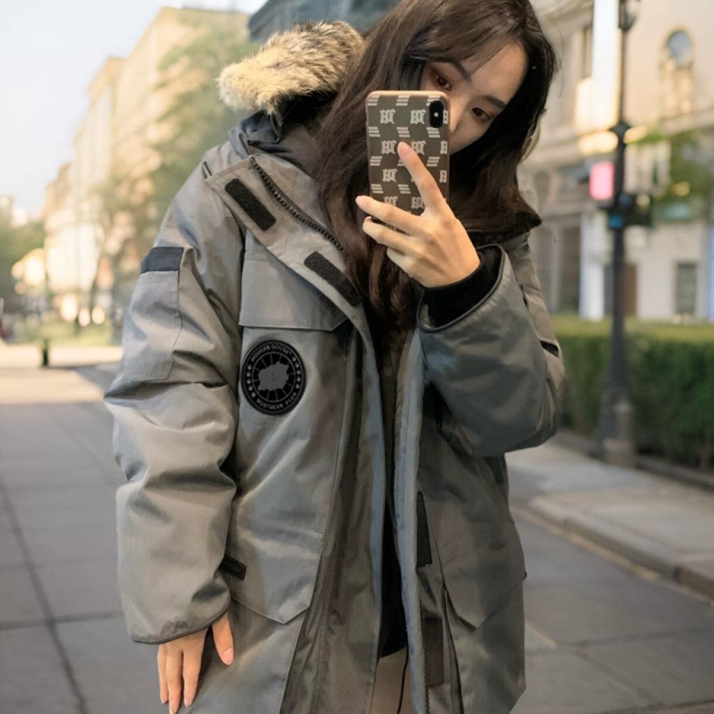 大鹅羽绒服男飞行员短款夹克女