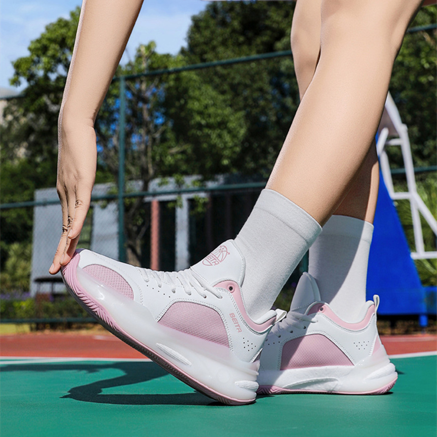 篮球鞋女款高颜值耐磨防滑运动鞋