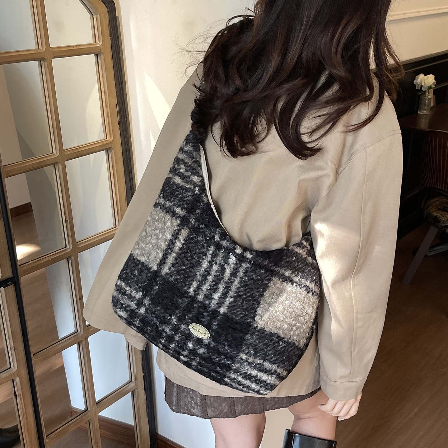 英伦风格纹毛呢托特包秋冬新款斜挎包女大容量高级感通勤单肩包,箱包皮具/热销女包/男包,通用款女包,淘宝优惠券,粉丝福利购,淘宝优惠卷